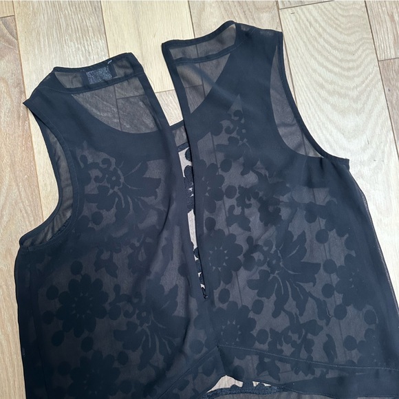ASTR Black Lace Top - Picture 4 of 9